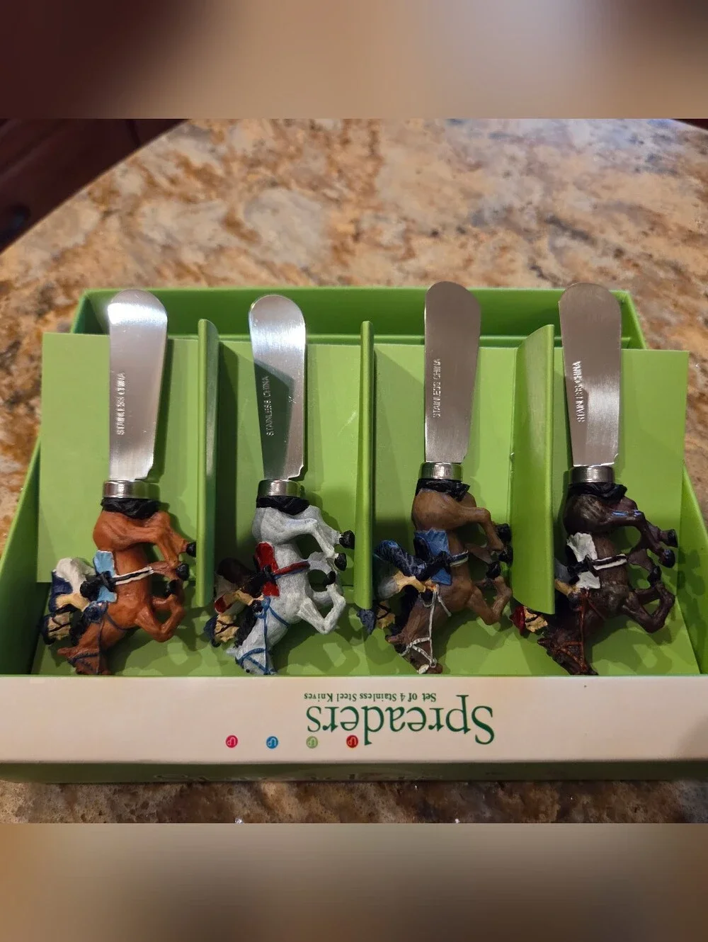 Supreme Multicolor Derby Style Race Horse Handle  Spreaders